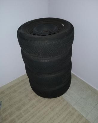  gomme e cerchi usati