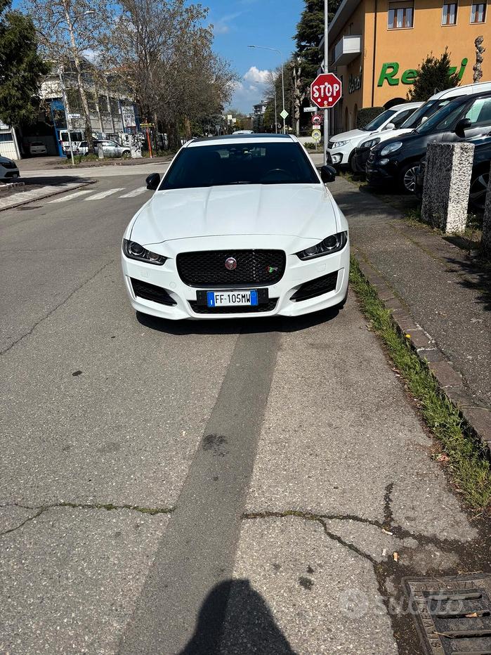 JAGUAR XE (X760)