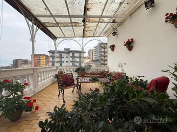 5 LOCALI A GRAGNANO