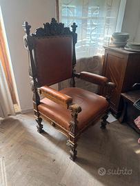 Antica plotrona sedia trono