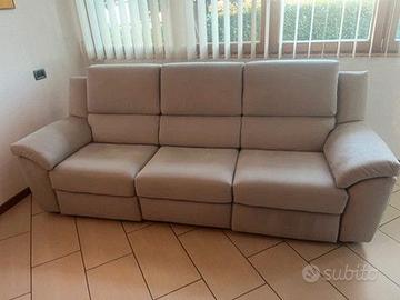 Divano nuovo  Poltrone Sofà