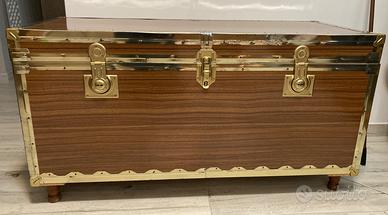 Baule antico in legno