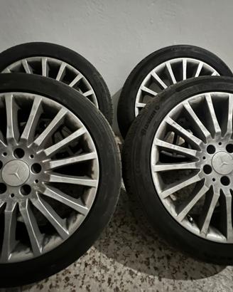 Cerchi in lega 17 a raggi per Mercedes benz