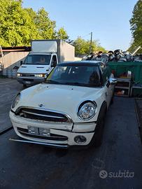 MINI Clubman DEL 2010 PER RICAMBI