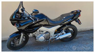 Yamaha TDM 850 ! 