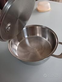 pentola Tupperware acciaio inox con coperchio 