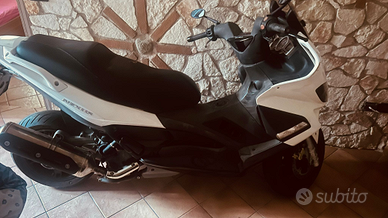 Permuto con auto Gilera nexus 500