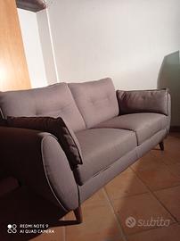 divano due posti Poltronesofà mod.Albignano