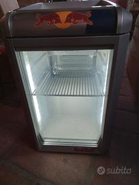 Frigorifero Red Bull