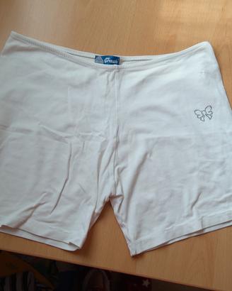 Pantaloncini corti bianchi da donna 