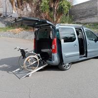 Peugeot Partner Pianale ribassato con rampa disabi