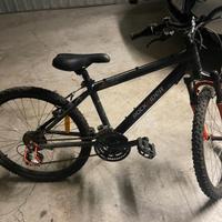 bicicletta Rockrider 5.2 JR by B'TwinDesign