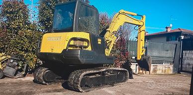 E212 - Escavatore 50 q Yanmar B50