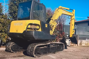 E212 - Escavatore 50 q Yanmar B50