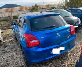 Suzuki Swift 1.2 Hybrid Top SINISTRATA