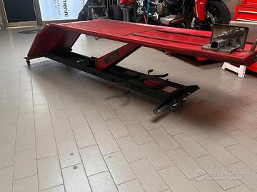 Ponte moto pneumatico ad aria compressa