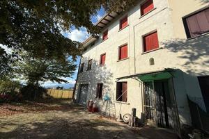 CASA SEMINDIPENDENTE A SERNAGLIA DELLA BATTAGLIA
