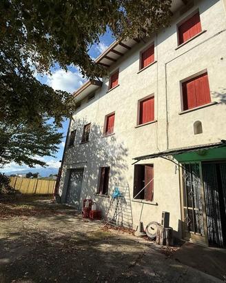 CASA SEMINDIPENDENTE A SERNAGLIA DELLA BATTAGLIA