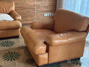 2 poltrone e 1 divano