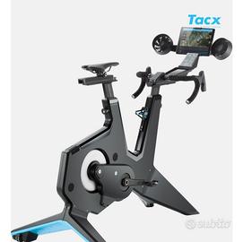 TACX NEO BIKE SMART TRAINER