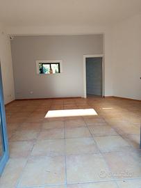 Locale uso negozio- studio medico - ufficio