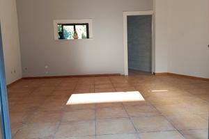 Locale uso negozio- studio medico - ufficio