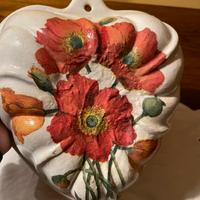 Terrina in coccio decorata da appendere