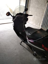 scooter 200 piaggio x8