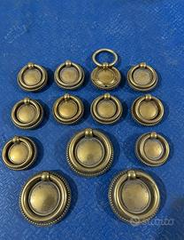 Set di 13 maniglie a pendolo