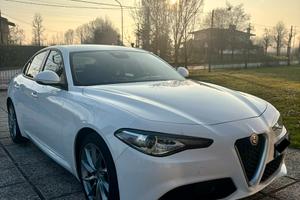 Alfa Romeo Giulia super  2.2 diesel AT8 160 cv