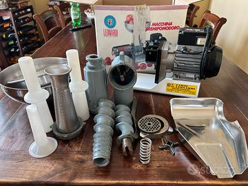 Macchina Spremipomodoro e Tritacarne FLB.