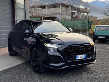 AUDI RS Q8 TFSI V8 quattro tiptronic