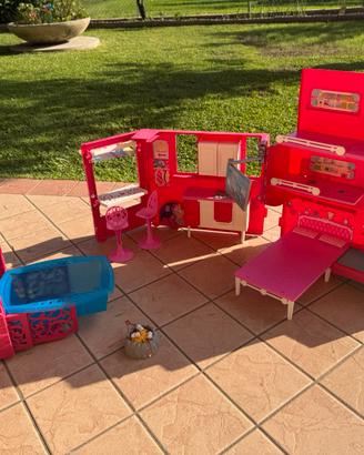 Camper Barbie