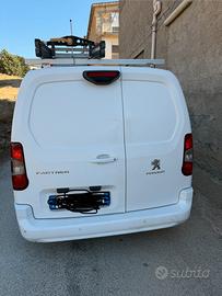 furgone Peugeout Partner