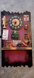 orologio decorativo in legno e in rilievo