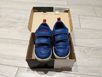 Scarpe bambino n.21 Adidas Tutto per i bambini In vendita a Milano