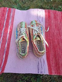 Scarpe Cult colorate