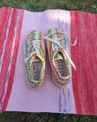 Scarpe Cult colorate