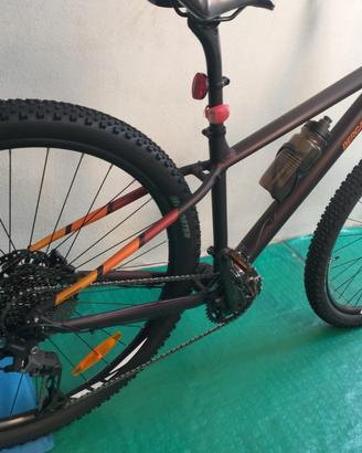 MTB 29 . permuto bici da corsa.