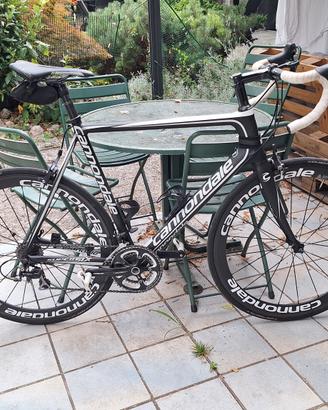 bici da corsa Cannondale Supersix full carbon