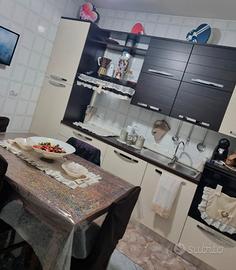 Cucina Lineare Completa.