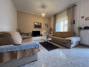 CASA SEMINDIPENDENTE A CAMERI