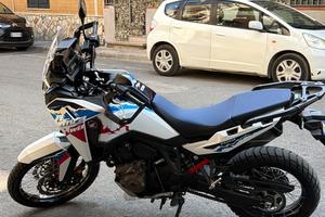 Honda Africa Twin 1100 L3 – Pari al nuovo