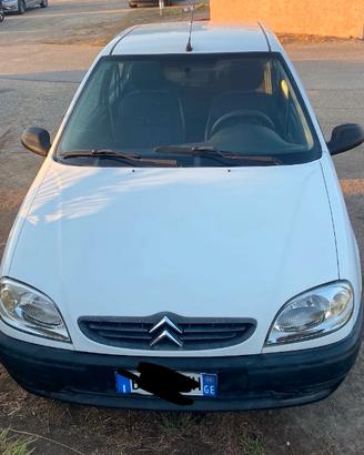 Citroen Saxo 2004 1.0 3 porte benzina