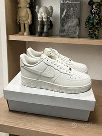 Nike Air Force 1 bianco taglia 41 nuove