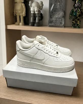 Nike Air Force 1 bianco taglia 41 nuove