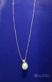 collana d'oro bianco con perla e diamante