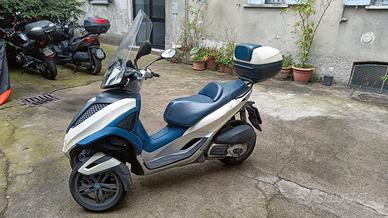 Piaggio MP3 300 yourban - 2011