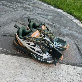 Off-White  Be Right Back verde e arancione