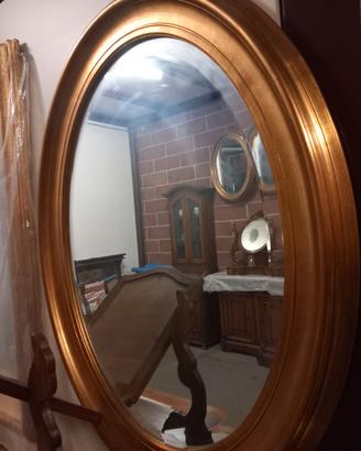mobili oggetti d'arredamento.  specchi